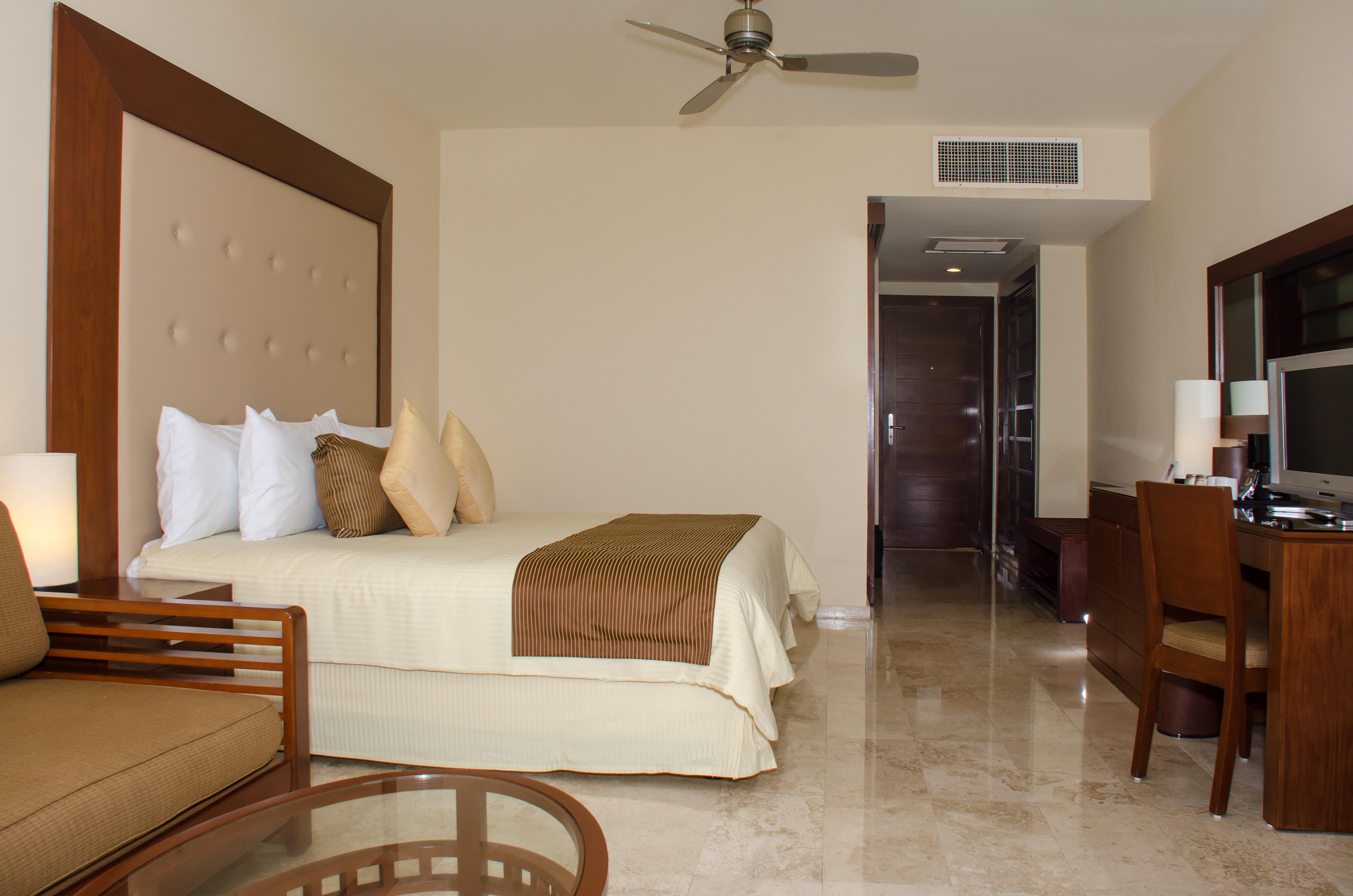 แกรนด์ ริเบียรา ปริ้นเซส - ออล อินคลูซีฟ Hotel ปลายาเดลการ์เมน ภายนอก รูปภาพ A room at the Grand at Moon Palace