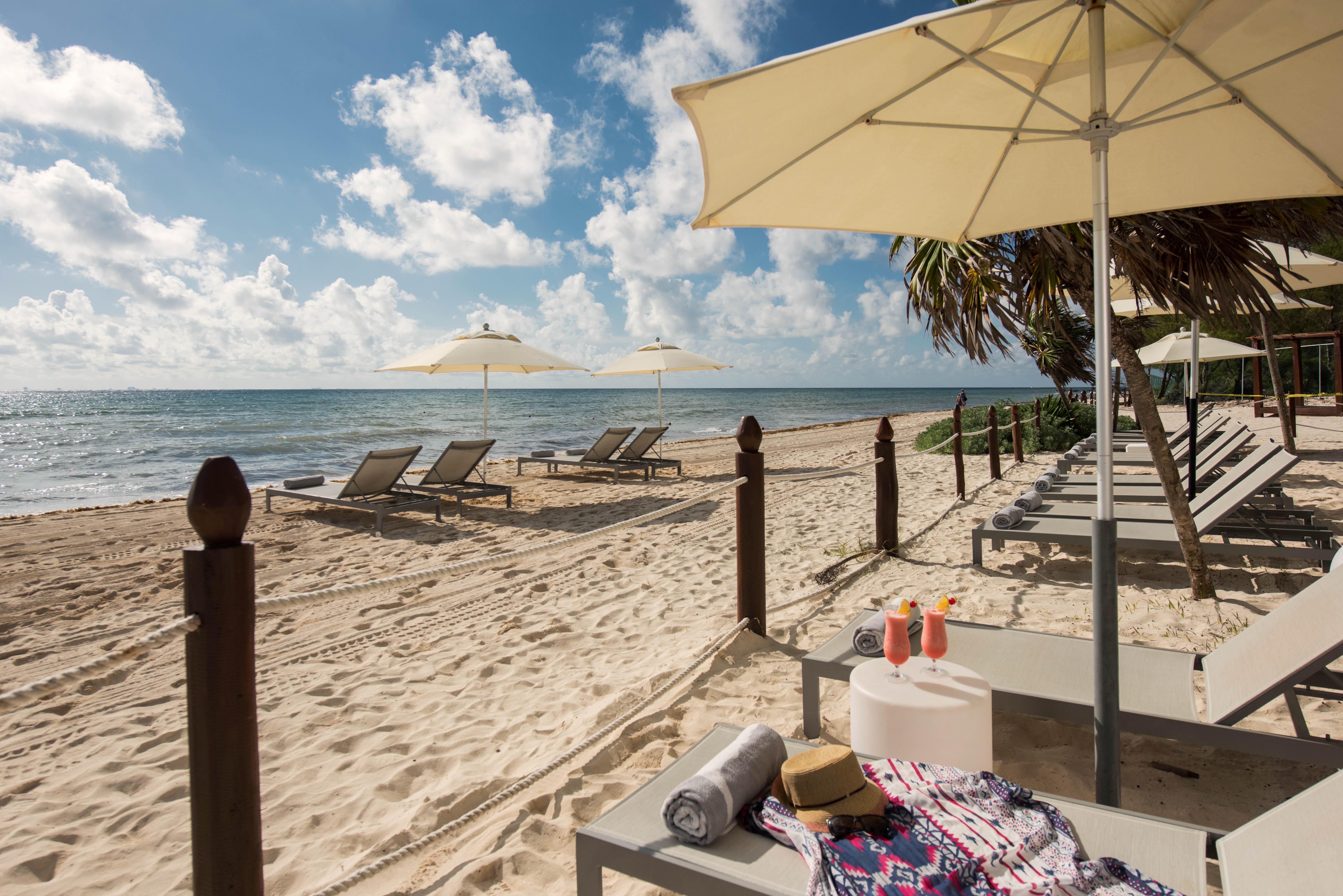 แกรนด์ ริเบียรา ปริ้นเซส - ออล อินคลูซีฟ Hotel ปลายาเดลการ์เมน ภายนอก รูปภาพ Beach at the Four Seasons Resort