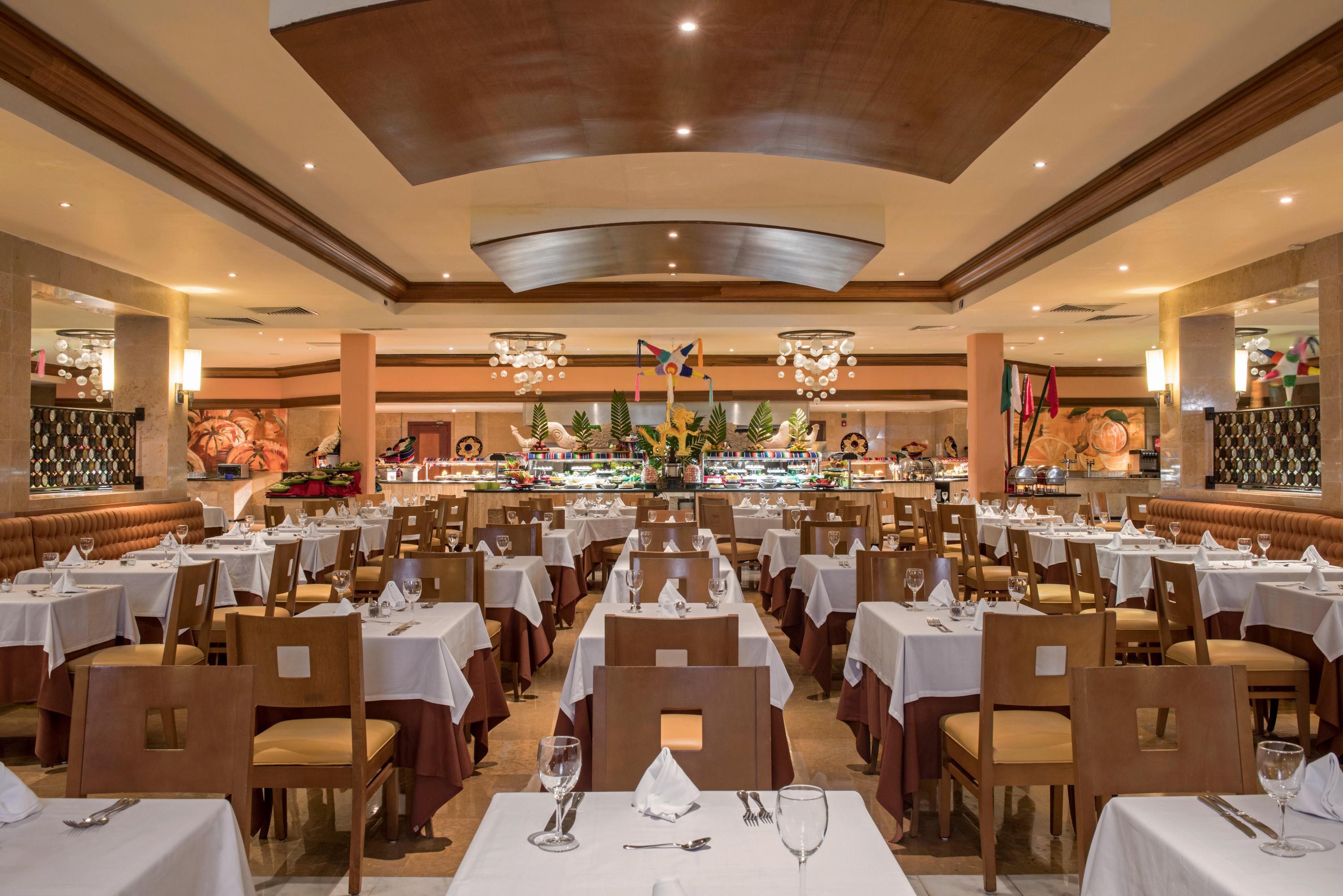 แกรนด์ ริเบียรา ปริ้นเซส - ออล อินคลูซีฟ Hotel ปลายาเดลการ์เมน ภายนอก รูปภาพ The buffet at the hotel