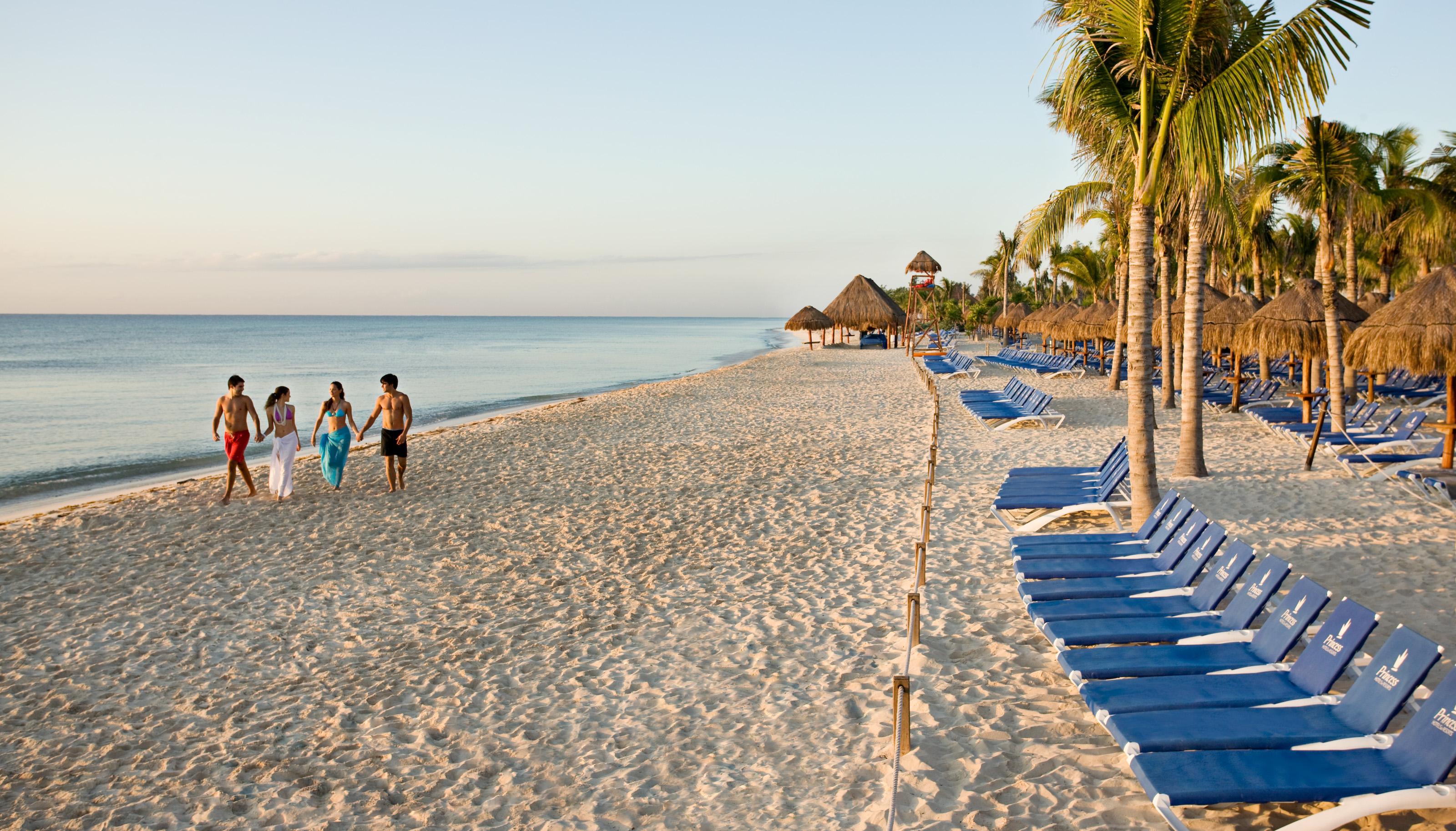 แกรนด์ ริเบียรา ปริ้นเซส - ออล อินคลูซีฟ Hotel ปลายาเดลการ์เมน ภายนอก รูปภาพ Beach at the Grand Palladium Resort & Spa